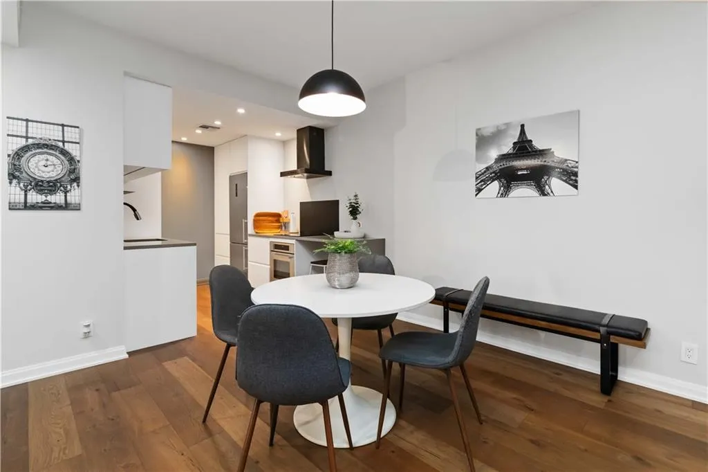 145 15th Street Ne Unit 211, Atlanta, Georgia 30309, 1 Bedroom Bedrooms, ,1 BathroomBathrooms,Residential,For Sale,145 15th Street Ne Unit 211,7647280