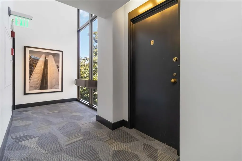 145 15th Street Ne Unit 211, Atlanta, Georgia 30309, 1 Bedroom Bedrooms, ,1 BathroomBathrooms,Residential,For Sale,145 15th Street Ne Unit 211,7647280