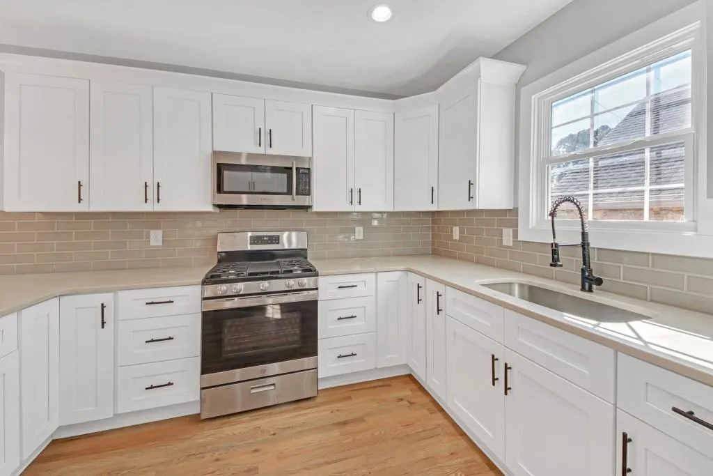 Atlanta, Georgia 30318, 3 Bedrooms Bedrooms, ,3 BathroomsBathrooms,Residential,For Sale,7591837