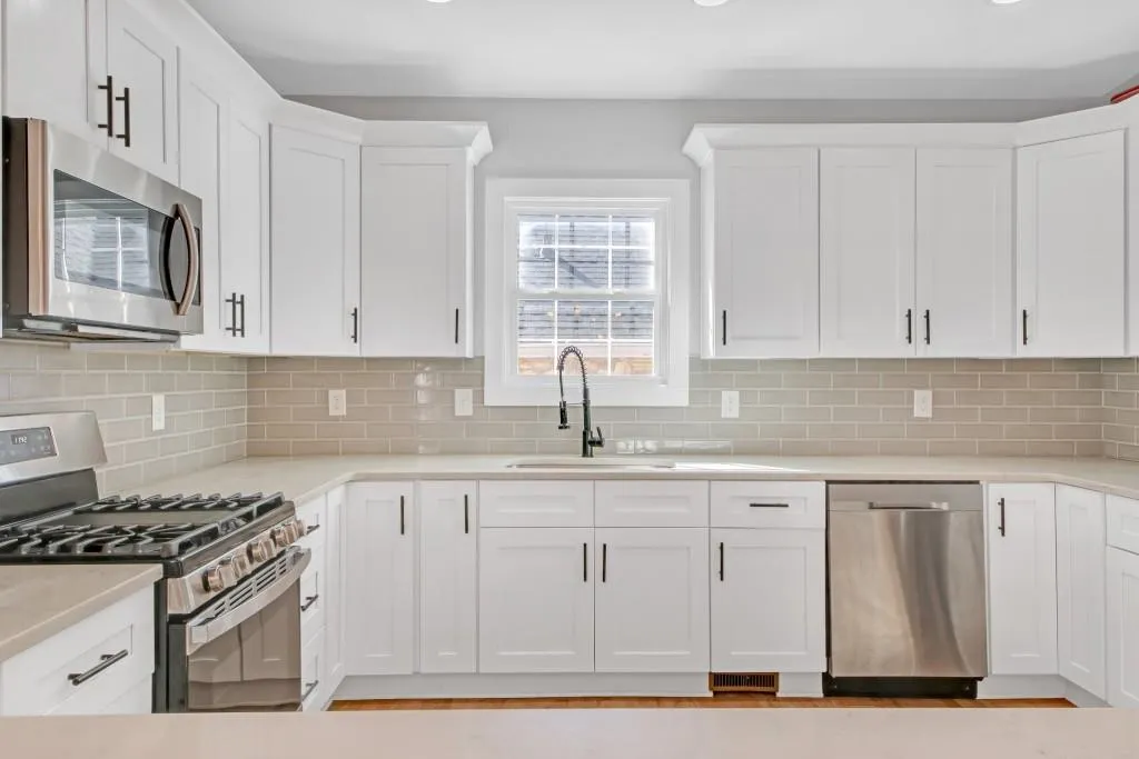 Atlanta, Georgia 30318, 3 Bedrooms Bedrooms, ,3 BathroomsBathrooms,Residential,For Sale,7591837