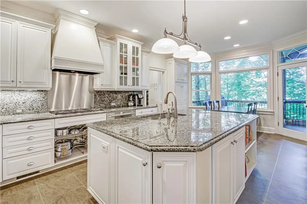230 Inland Ridge Way, Sandy Springs, Georgia 30342, 5 Bedrooms Bedrooms, ,3 BathroomsBathrooms,Residential,Sold,230 Inland Ridge Way,6712572