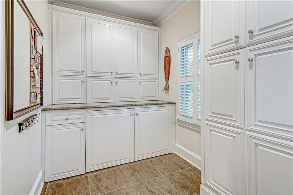 230 Inland Ridge Way, Sandy Springs, Georgia 30342, 5 Bedrooms Bedrooms, ,3 BathroomsBathrooms,Residential,Sold,230 Inland Ridge Way,6712572