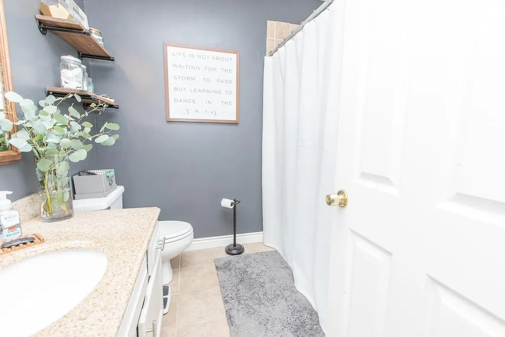 7500 Roswell Road Unit 103, Atlanta, Georgia 30350, 3 Bedrooms Bedrooms, ,2 BathroomsBathrooms,Residential,Sold,7500 Roswell Road Unit 103,6950513