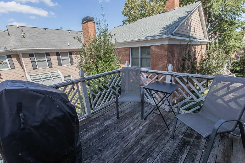 7500 Roswell Road Unit 103, Atlanta, Georgia 30350, 3 Bedrooms Bedrooms, ,2 BathroomsBathrooms,Residential,Sold,7500 Roswell Road Unit 103,6950513