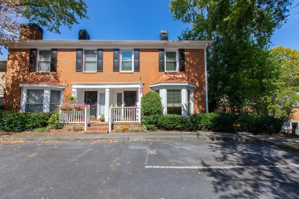 7500 Roswell Road Unit 103, Atlanta, Georgia 30350, 3 Bedrooms Bedrooms, ,2 BathroomsBathrooms,Residential,Sold,7500 Roswell Road Unit 103,6950513