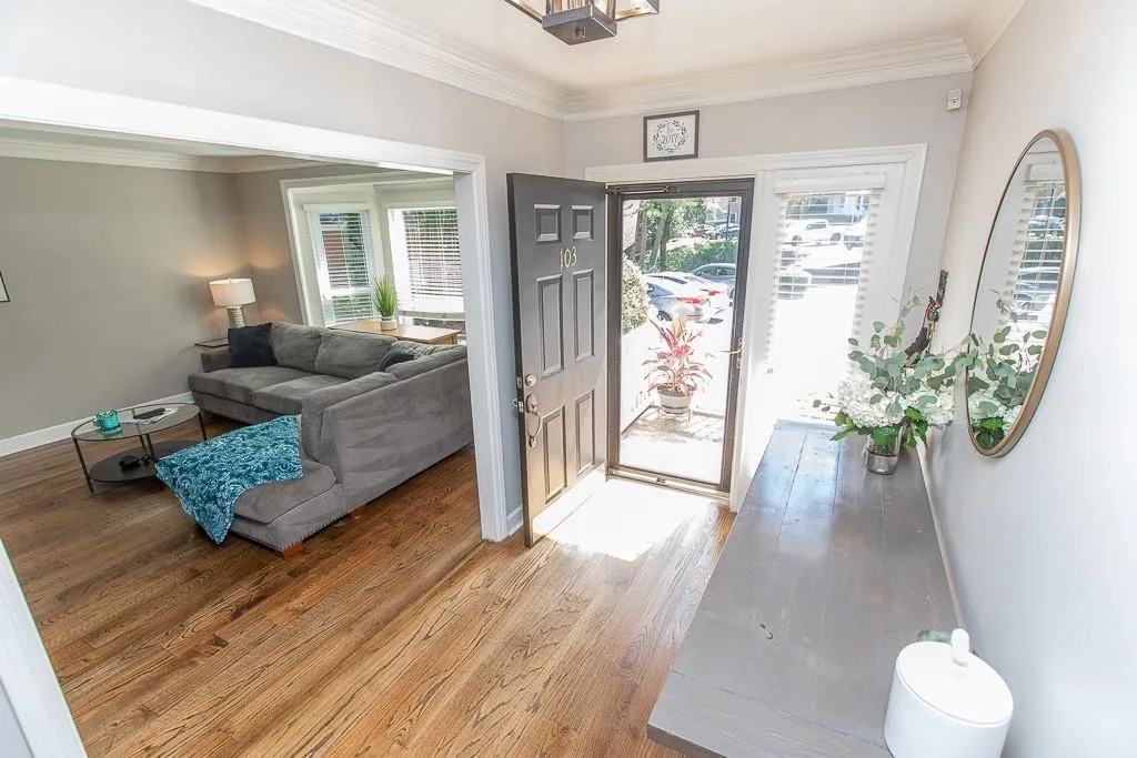 7500 Roswell Road Unit 103, Atlanta, Georgia 30350, 3 Bedrooms Bedrooms, ,2 BathroomsBathrooms,Residential,Sold,7500 Roswell Road Unit 103,6950513