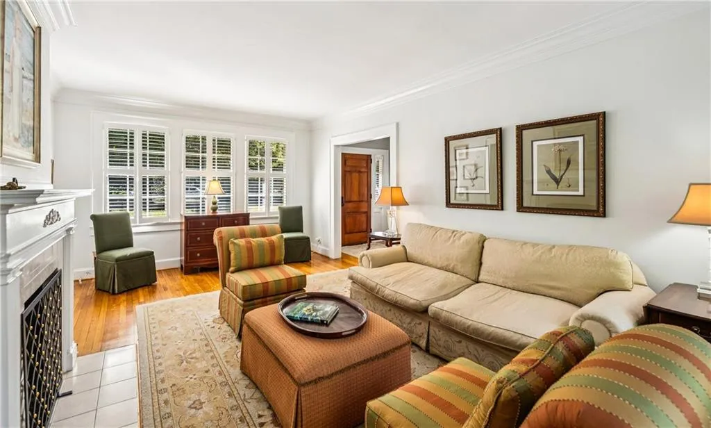 4220 Club Drive Ne, Atlanta, Georgia 30319, 3 Bedrooms Bedrooms, ,2 BathroomsBathrooms,Residential,For Sale,4220 Club Drive Ne,7672606