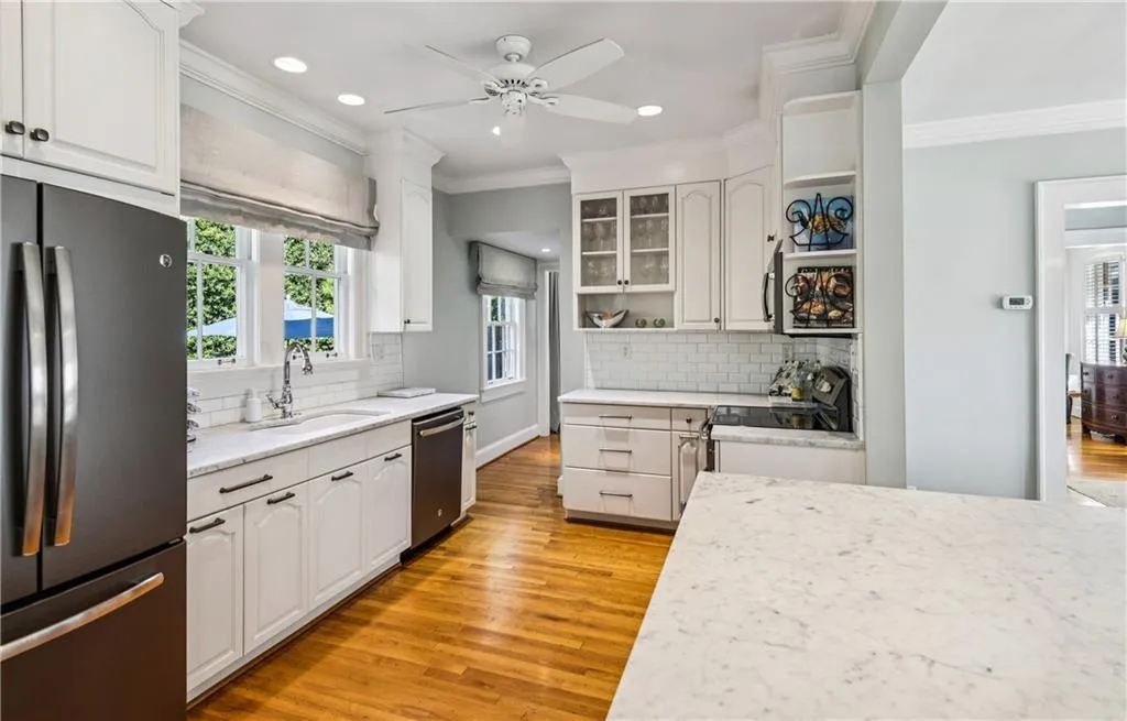 4220 Club Drive Ne, Atlanta, Georgia 30319, 3 Bedrooms Bedrooms, ,2 BathroomsBathrooms,Residential,For Sale,4220 Club Drive Ne,7672606