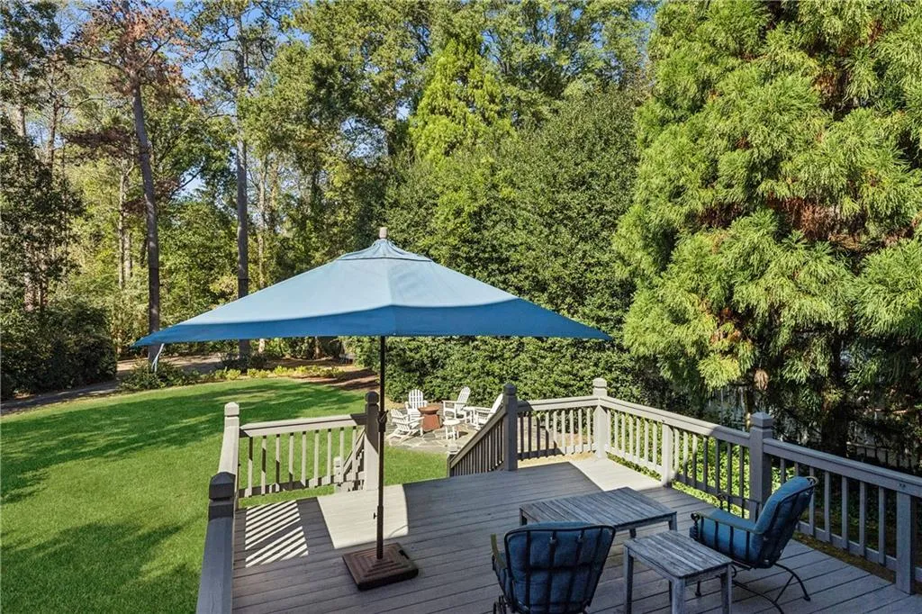 4220 Club Drive Ne, Atlanta, Georgia 30319, 3 Bedrooms Bedrooms, ,2 BathroomsBathrooms,Residential,For Sale,4220 Club Drive Ne,7672606