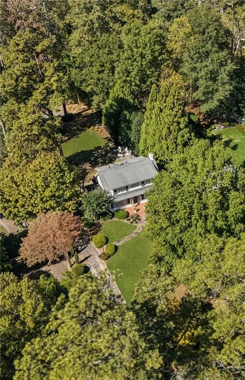 4220 Club Drive Ne, Atlanta, Georgia 30319, 3 Bedrooms Bedrooms, 0 ,2 BathroomsBathrooms,Residential,Sold,4220 Club Drive Ne,7672606