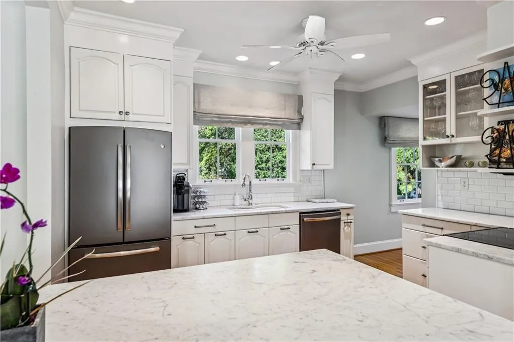 4220 Club Drive Ne, Atlanta, Georgia 30319, 3 Bedrooms Bedrooms, ,2 BathroomsBathrooms,Residential,For Sale,4220 Club Drive Ne,7672606