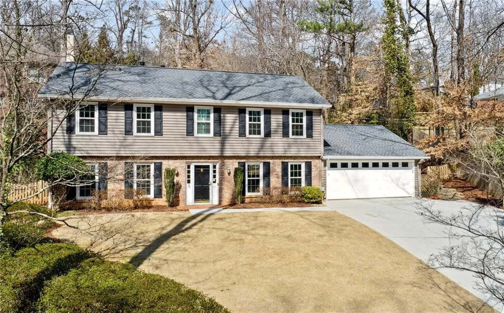 390 Forest Valley Court, Sandy Springs, Georgia 30342, 4 Bedrooms Bedrooms, ,2 BathroomsBathrooms,Residential,Sold,390 Forest Valley Court,7177730