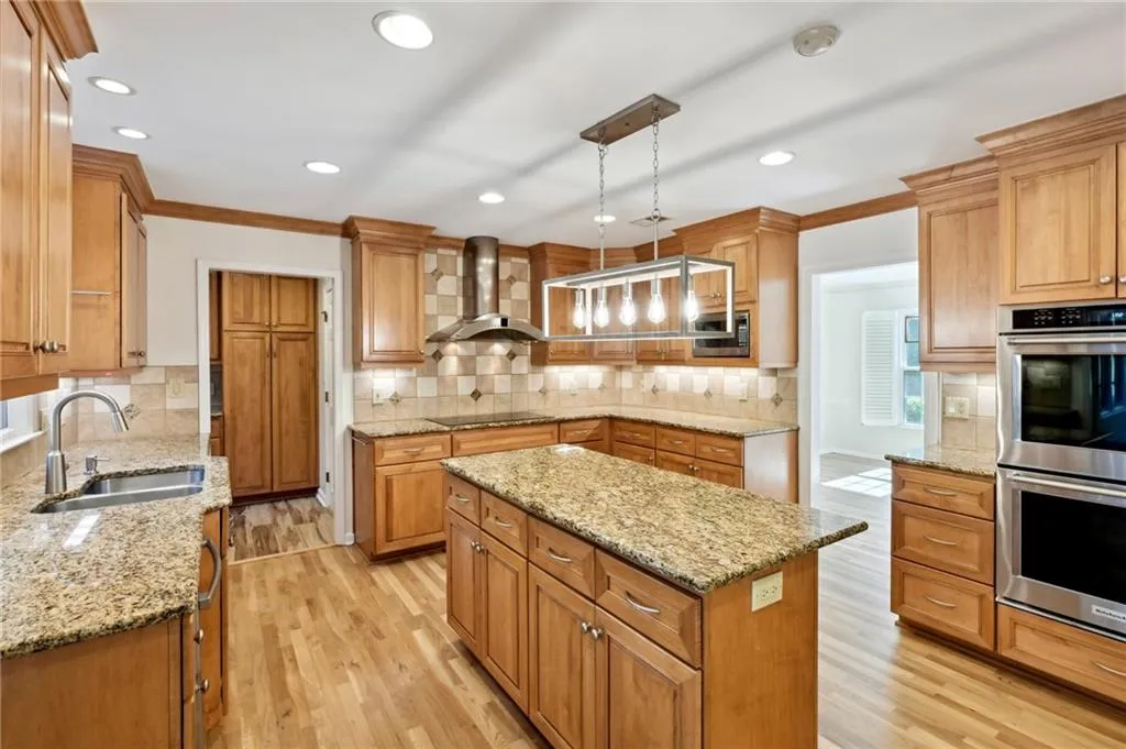 390 Forest Valley Court, Sandy Springs, Georgia 30342, 4 Bedrooms Bedrooms, ,2 BathroomsBathrooms,Residential,Sold,390 Forest Valley Court,7177730