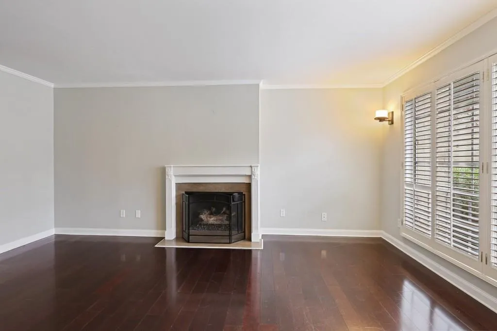 5400 Roswell Road Unit E5, Sandy Springs, Georgia 30342, 2 Bedrooms Bedrooms, ,1 BathroomBathrooms,Residential,Sold,5400 Roswell Road Unit E5,6112064
