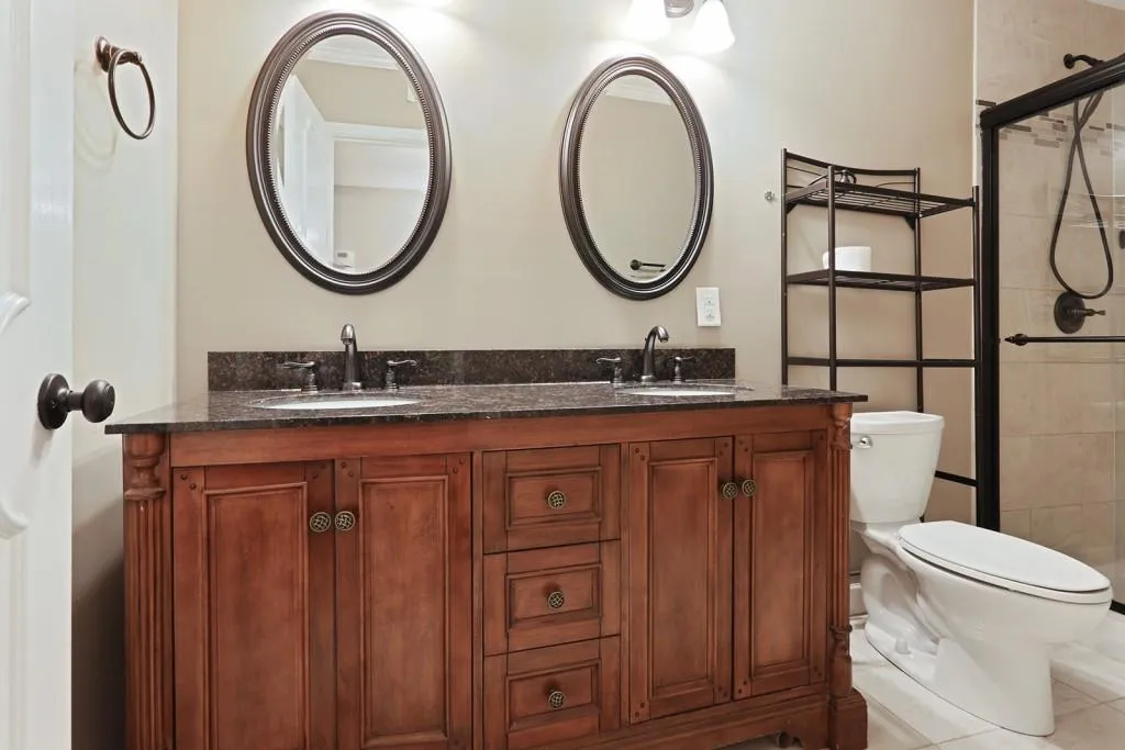 5400 Roswell Road Unit E5, Sandy Springs, Georgia 30342, 2 Bedrooms Bedrooms, ,1 BathroomBathrooms,Residential,Sold,5400 Roswell Road Unit E5,6112064