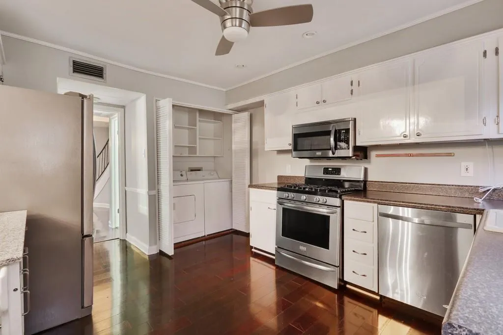 5400 Roswell Road Unit E5, Sandy Springs, Georgia 30342, 2 Bedrooms Bedrooms, ,1 BathroomBathrooms,Residential,Sold,5400 Roswell Road Unit E5,6112064