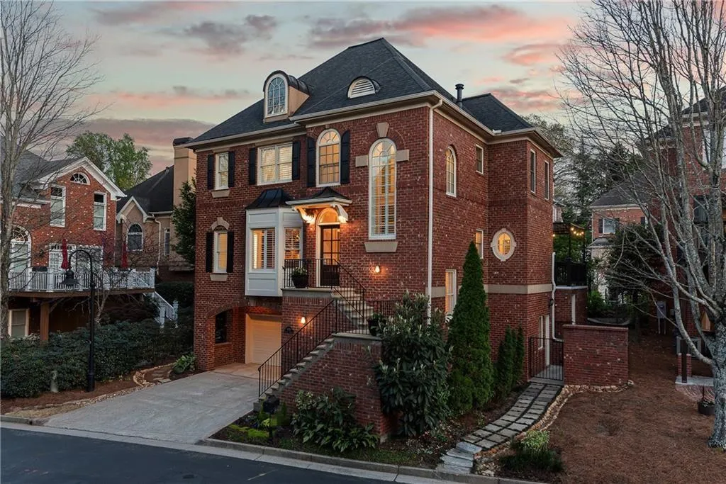 Atlanta, Georgia 30319, 4 Bedrooms Bedrooms, ,3 BathroomsBathrooms,Residential,For Sale,7591778