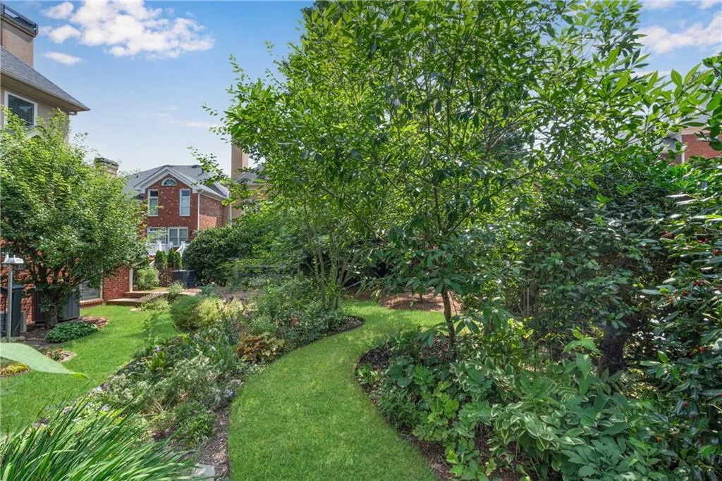 Atlanta, Georgia 30319, 4 Bedrooms Bedrooms, ,3 BathroomsBathrooms,Residential,For Sale,7591778