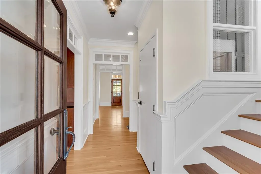 Atlanta, Georgia 30319, 4 Bedrooms Bedrooms, ,3 BathroomsBathrooms,Residential,For Sale,7591778