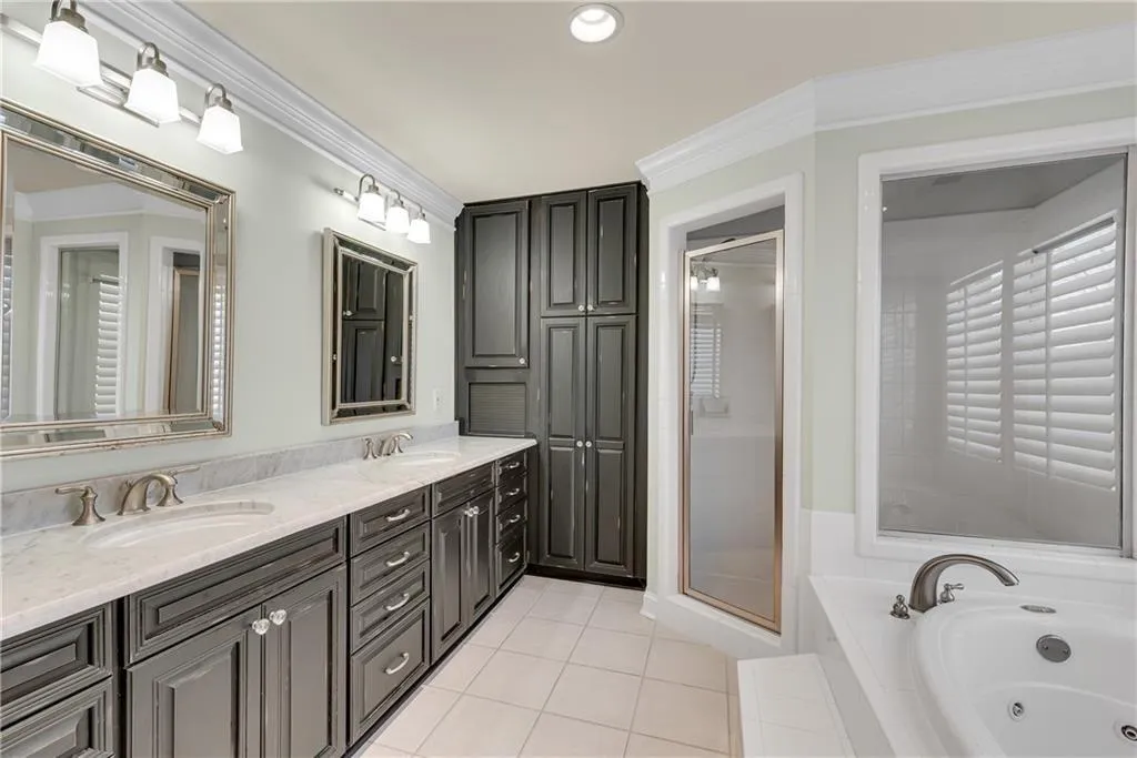 Atlanta, Georgia 30319, 4 Bedrooms Bedrooms, ,3 BathroomsBathrooms,Residential,For Sale,7591778