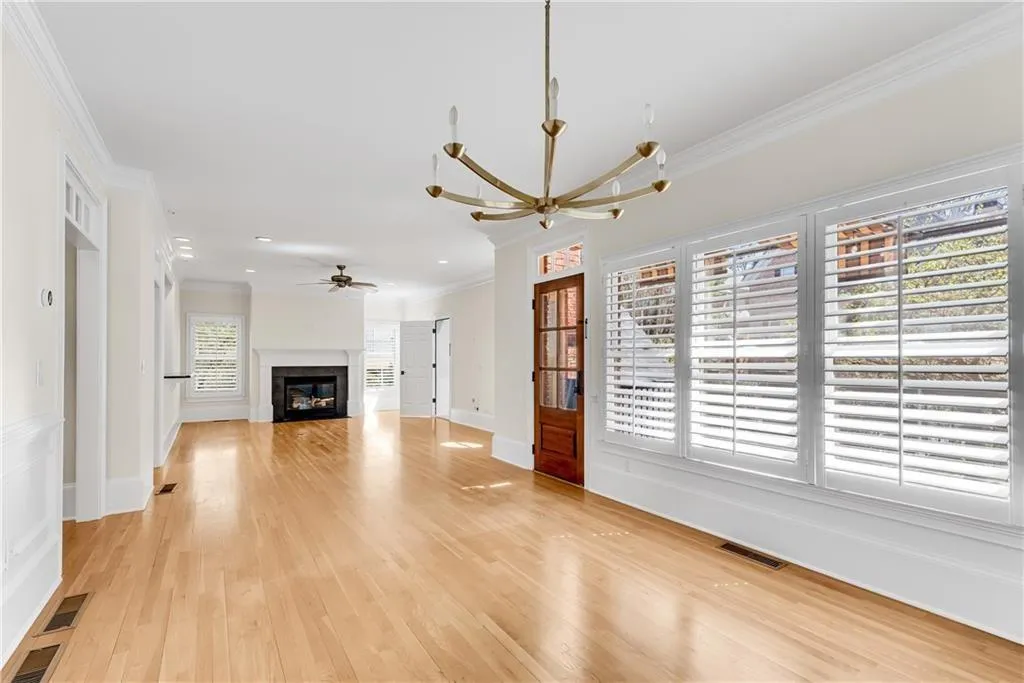 Atlanta, Georgia 30319, 4 Bedrooms Bedrooms, ,3 BathroomsBathrooms,Residential,For Sale,7591778