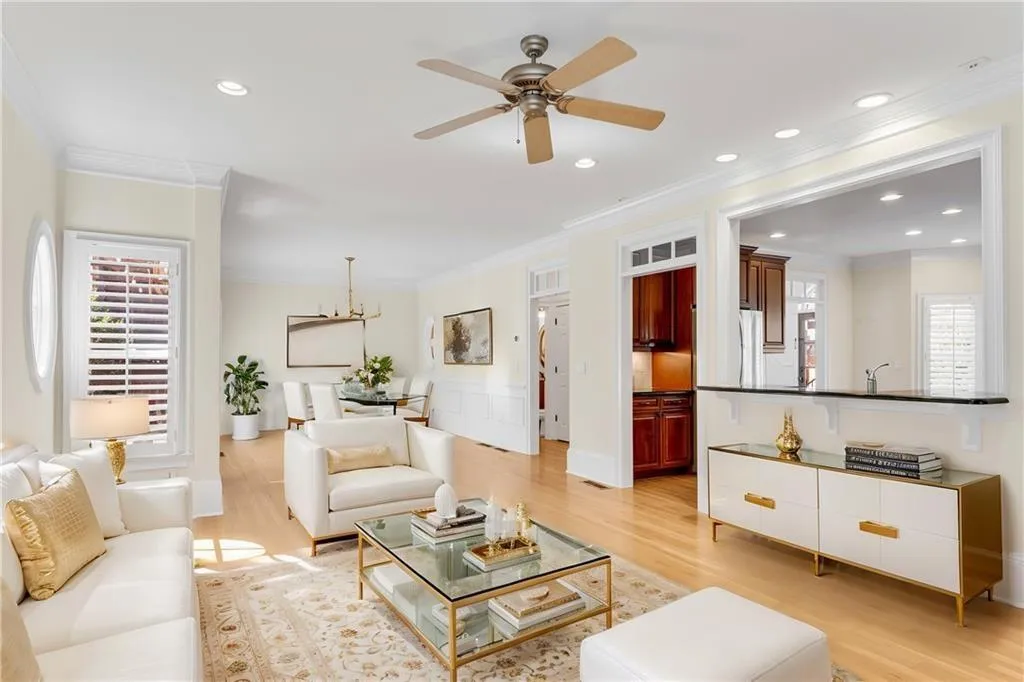 Atlanta, Georgia 30319, 4 Bedrooms Bedrooms, ,3 BathroomsBathrooms,Residential,For Sale,7591778