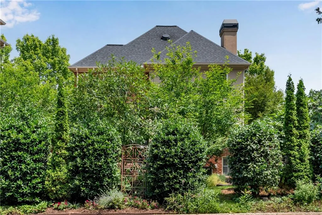 Atlanta, Georgia 30319, 4 Bedrooms Bedrooms, ,3 BathroomsBathrooms,Residential,For Sale,7591778