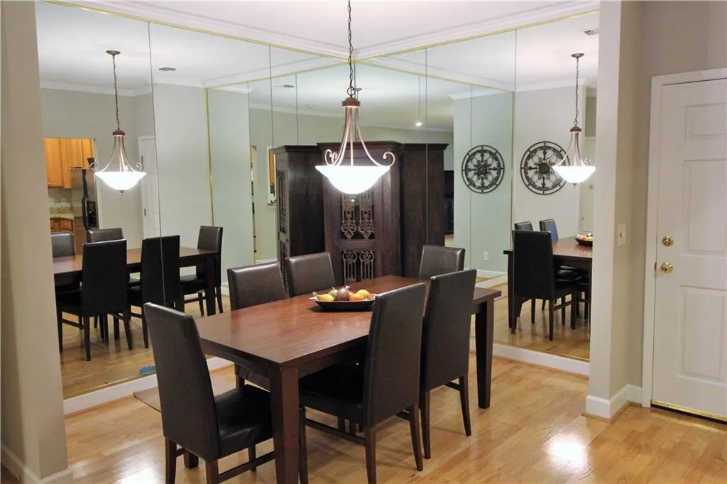 3071 Lenox Road Ne Unit 15, Atlanta, Georgia 30324, 2 Bedrooms Bedrooms, ,2 BathroomsBathrooms,Residential,Sold,3071 Lenox Road Ne Unit 15,5950532
