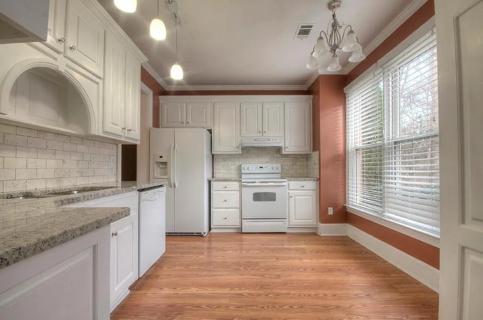 7950 Colquitt Road Unit B3, Sandy Springs, Georgia 30350, 2 Bedrooms Bedrooms, ,2 BathroomsBathrooms,Residential,Sold,7950 Colquitt Road Unit B3,5627546