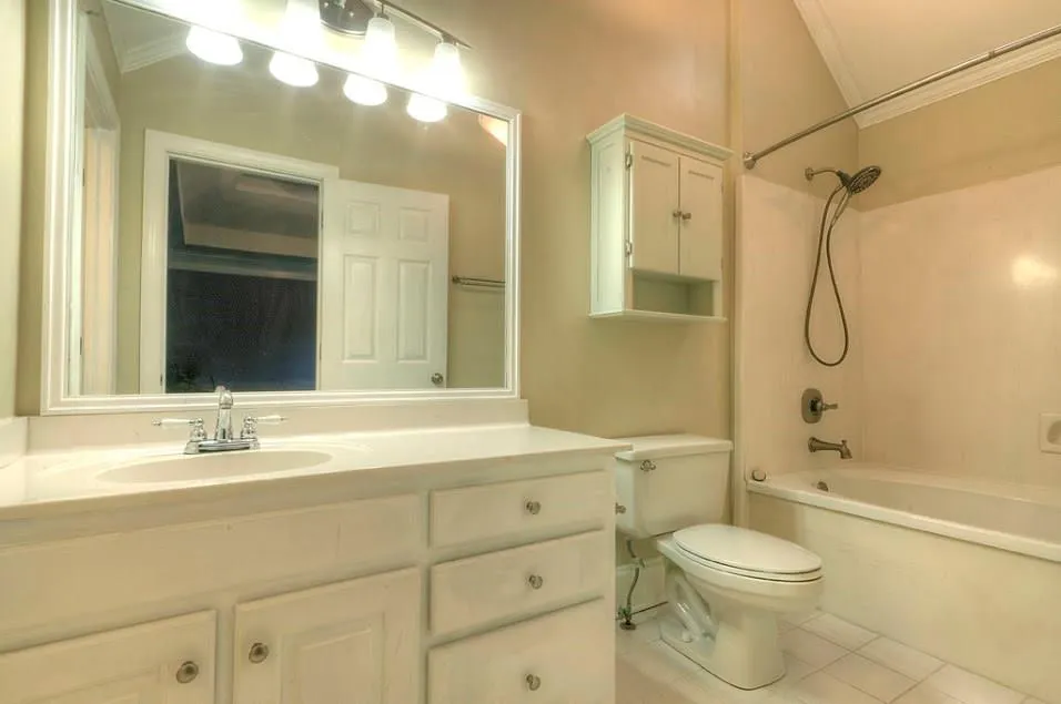 7950 Colquitt Road Unit B3, Sandy Springs, Georgia 30350, 2 Bedrooms Bedrooms, ,2 BathroomsBathrooms,Residential,Sold,7950 Colquitt Road Unit B3,5627546