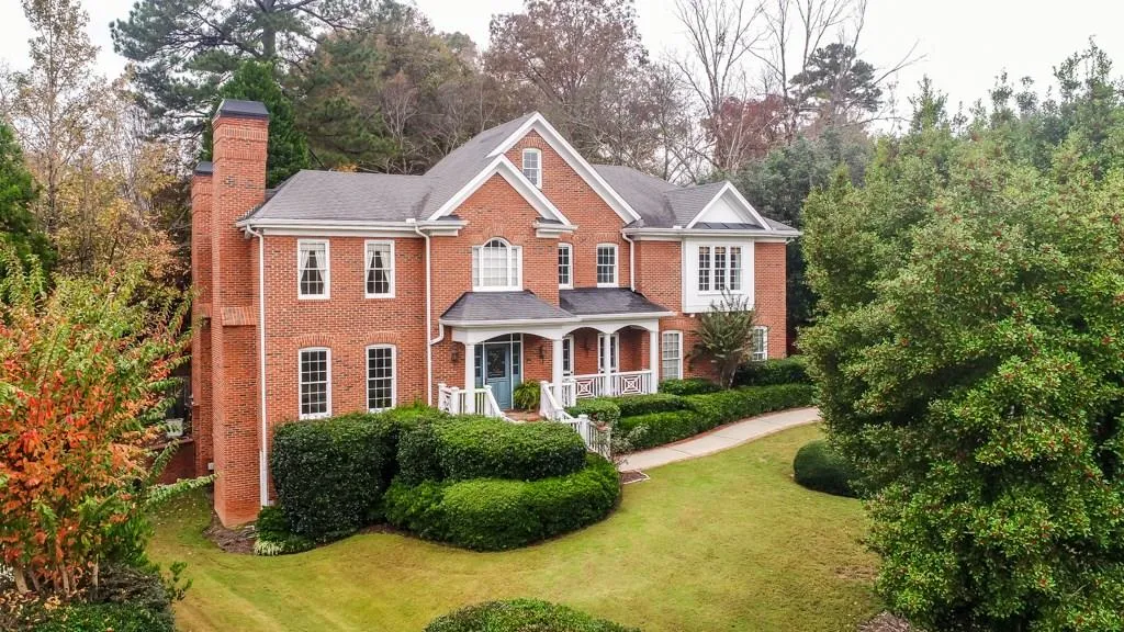 7590 Wolf Brook Drive, Sandy Springs, Georgia 30350, 5 Bedrooms Bedrooms, ,4 BathroomsBathrooms,Residential,Sold,7590 Wolf Brook Drive,5933735