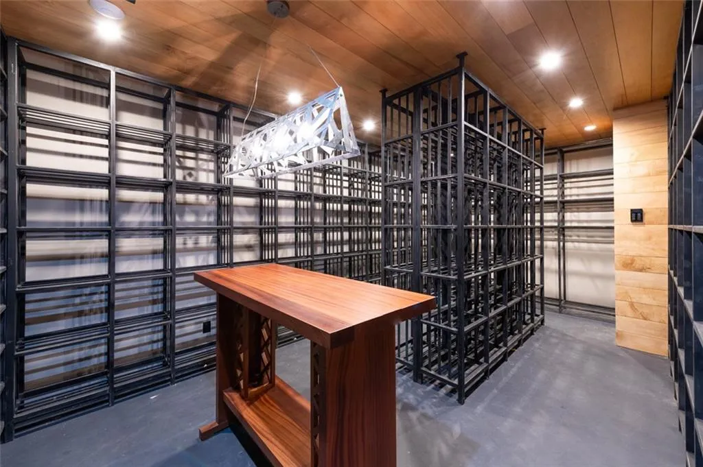 1496 Masters Club Drive, Atlanta, Georgia 30350, 5 Bedrooms Bedrooms, ,5 BathroomsBathrooms,Residential,Sold,1496 Masters Club Drive,7418235