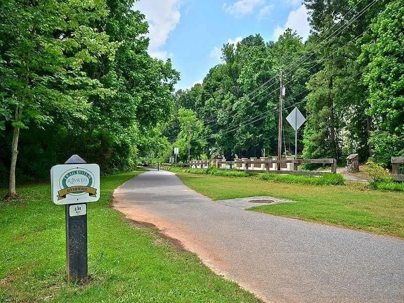7904 Briar Villa Place, Sandy Springs, Georgia 30350, 3 Bedrooms Bedrooms, ,2 BathroomsBathrooms,Residential,Sold,7904 Briar Villa Place,5935031