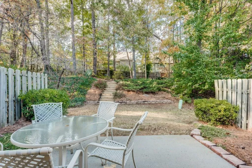 7904 Briar Villa Place, Sandy Springs, Georgia 30350, 3 Bedrooms Bedrooms, ,2 BathroomsBathrooms,Residential,Sold,7904 Briar Villa Place,5935031