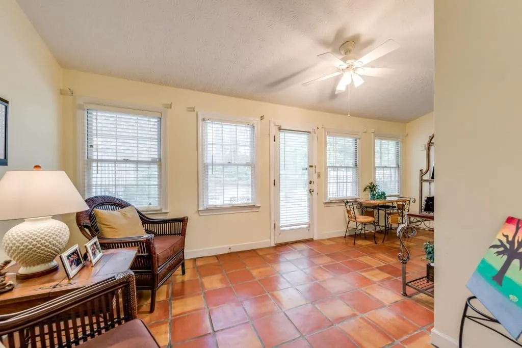 7904 Briar Villa Place, Sandy Springs, Georgia 30350, 3 Bedrooms Bedrooms, ,2 BathroomsBathrooms,Residential,Sold,7904 Briar Villa Place,5935031