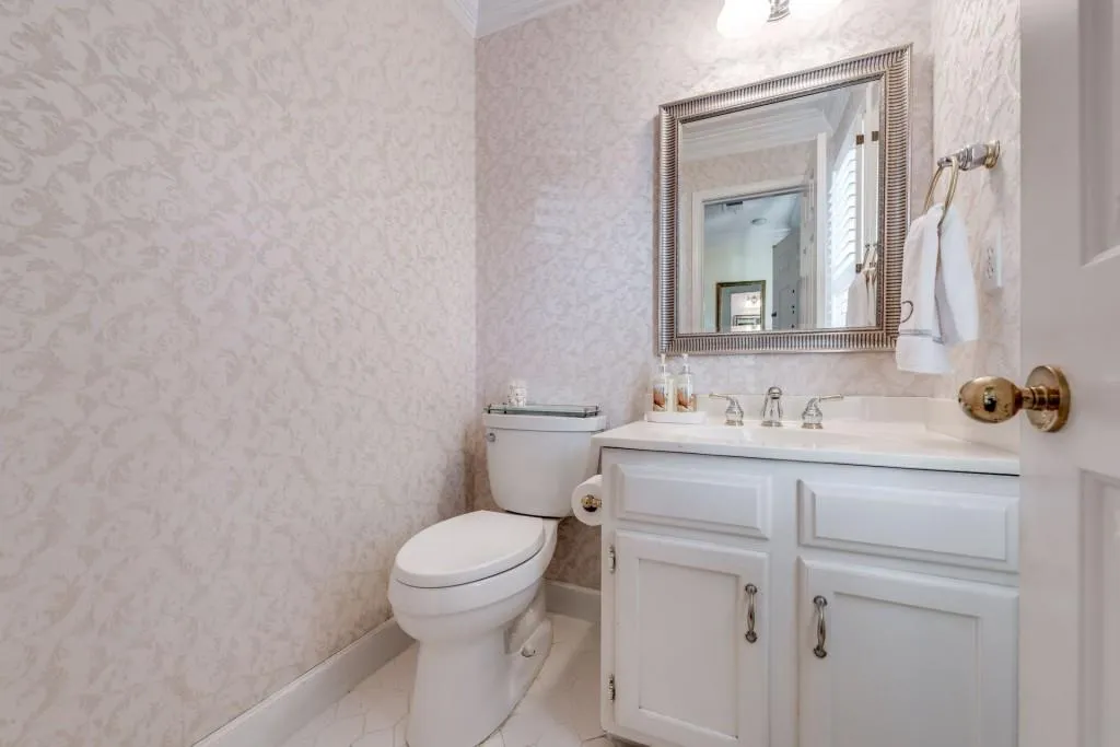 7904 Briar Villa Place, Sandy Springs, Georgia 30350, 3 Bedrooms Bedrooms, ,2 BathroomsBathrooms,Residential,Sold,7904 Briar Villa Place,5935031