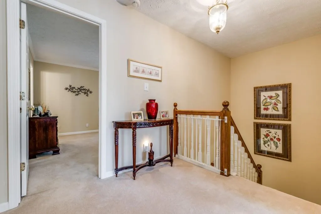 7904 Briar Villa Place, Sandy Springs, Georgia 30350, 3 Bedrooms Bedrooms, ,2 BathroomsBathrooms,Residential,Sold,7904 Briar Villa Place,5935031