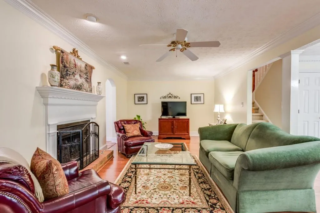 7904 Briar Villa Place, Sandy Springs, Georgia 30350, 3 Bedrooms Bedrooms, ,2 BathroomsBathrooms,Residential,Sold,7904 Briar Villa Place,5935031