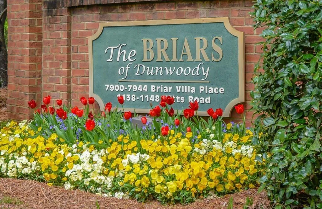 7904 Briar Villa Place, Sandy Springs, Georgia 30350, 3 Bedrooms Bedrooms, ,2 BathroomsBathrooms,Residential,Sold,7904 Briar Villa Place,5935031