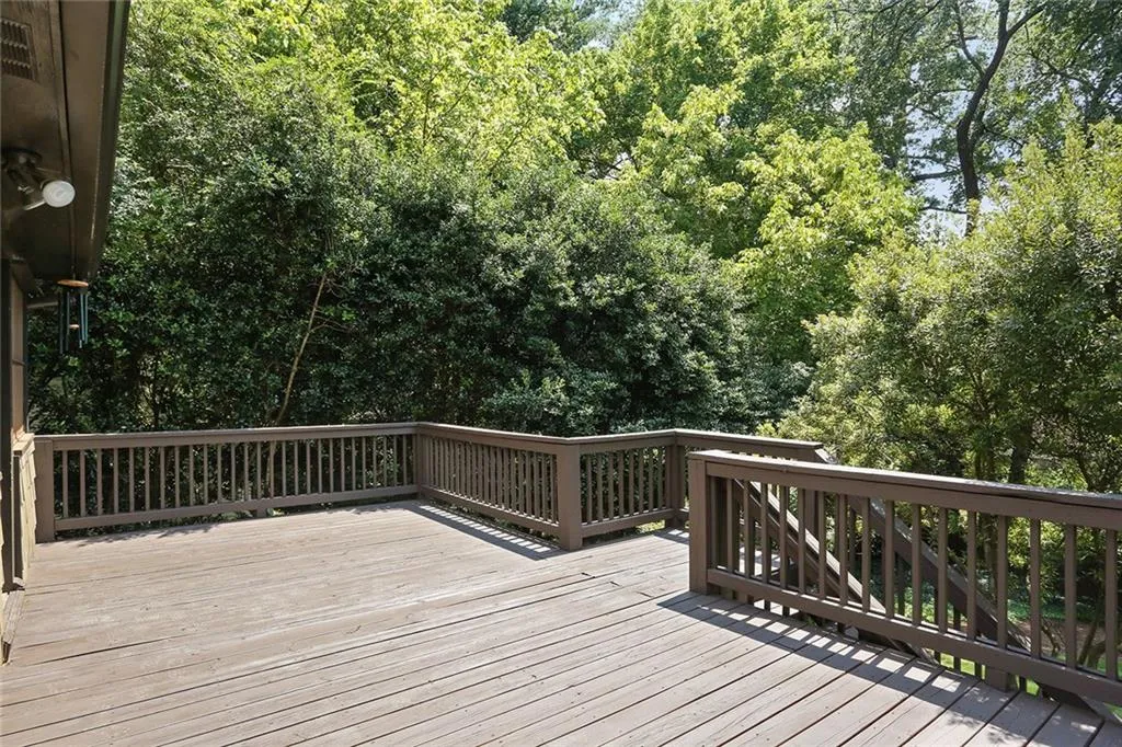 4770 Nw Dudley Lane Nw, Atlanta, Georgia 30327, 4 Bedrooms Bedrooms, ,4 BathroomsBathrooms,Residential,Sold,4770 Nw Dudley Lane Nw,5882963