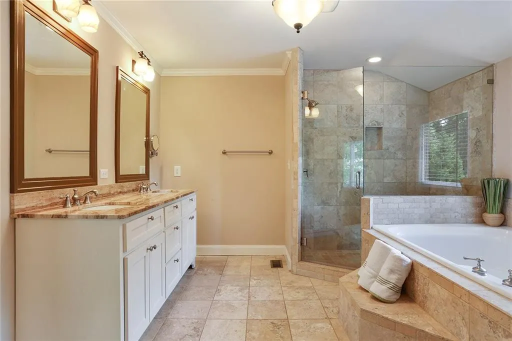 4770 Nw Dudley Lane Nw, Atlanta, Georgia 30327, 4 Bedrooms Bedrooms, ,4 BathroomsBathrooms,Residential,Sold,4770 Nw Dudley Lane Nw,5882963