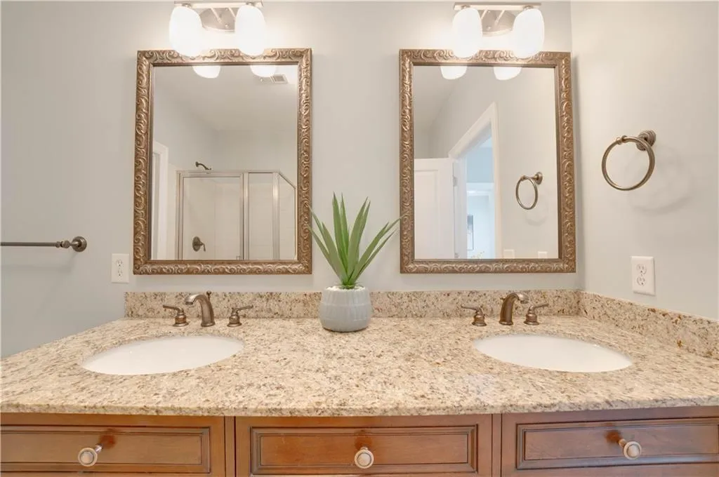 901 Abernathy Road Unit 5200, Atlanta, Georgia 30328, 2 Bedrooms Bedrooms, ,2 BathroomsBathrooms,Residential,Sold,901 Abernathy Road Unit 5200,7075926