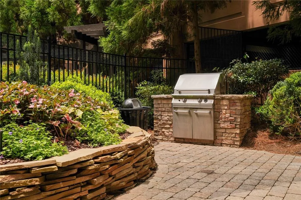 901 Abernathy Road Unit 5200, Atlanta, Georgia 30328, 2 Bedrooms Bedrooms, ,2 BathroomsBathrooms,Residential,Sold,901 Abernathy Road Unit 5200,7075926