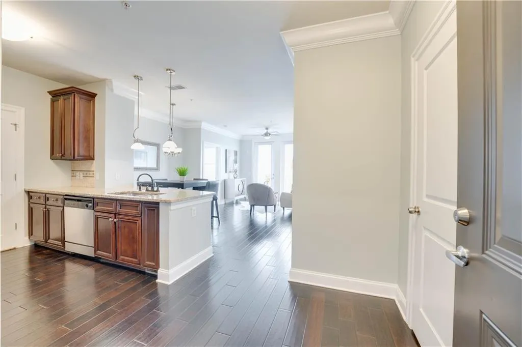 901 Abernathy Road Unit 5200, Atlanta, Georgia 30328, 2 Bedrooms Bedrooms, ,2 BathroomsBathrooms,Residential,Sold,901 Abernathy Road Unit 5200,7075926