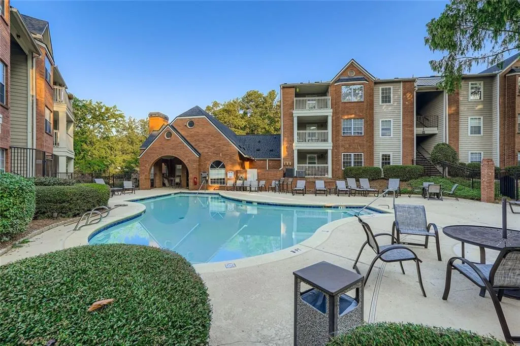 4100 Chastain Park Court Ne, Atlanta, Georgia 30342, 1 Bedroom Bedrooms, ,1 BathroomBathrooms,Residential,For Sale,4100 Chastain Park Court Ne,7651283