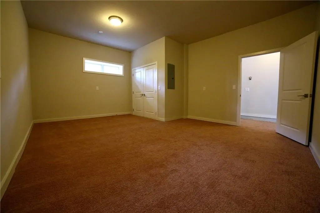 841 Canterbury Overlook, Atlanta, Georgia 30324, 3 Bedrooms Bedrooms, ,2 BathroomsBathrooms,Residential,Sold,841 Canterbury Overlook,6052853