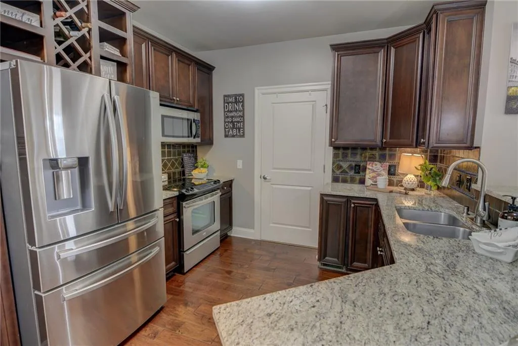 901 Abernathy Road Unit 4290, Atlanta, Georgia 30328, 2 Bedrooms Bedrooms, ,2 BathroomsBathrooms,Residential,Sold,901 Abernathy Road Unit 4290,6858268