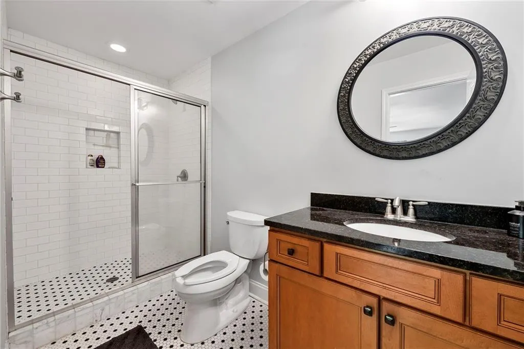 ENSUITE BATH