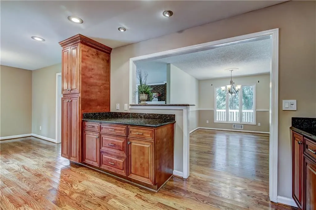 335 River Knoll Drive, Atlanta, Georgia 30328, 5 Bedrooms Bedrooms, ,3 BathroomsBathrooms,Residential,Sold,335 River Knoll Drive,5898934