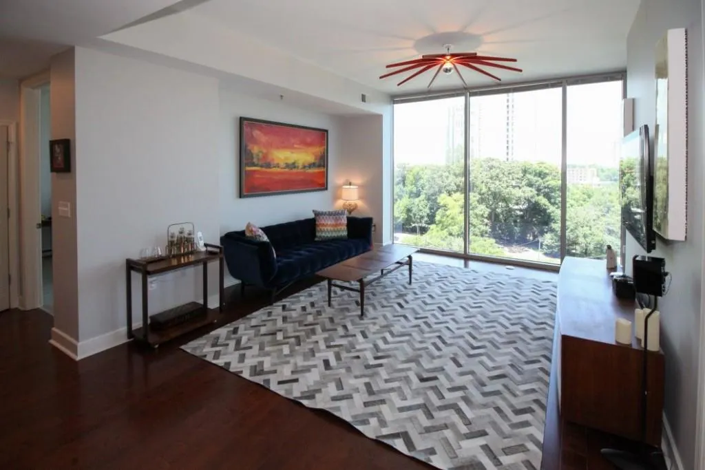 2795 Peachtree Road Unit 905, Atlanta, Georgia 30305, 2 Bedrooms Bedrooms, ,2 BathroomsBathrooms,Residential,Sold,2795 Peachtree Road Unit 905,5668572